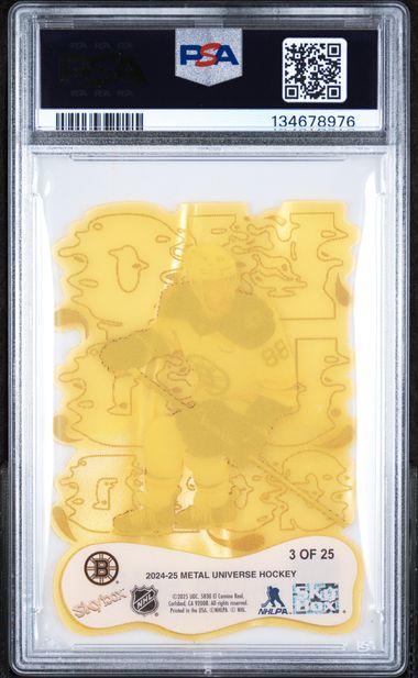 2024-25 Metal Universe Liquid Gold #3 David Pastrnak PSA 10