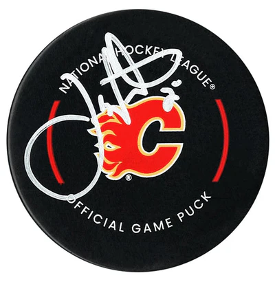 Joe Nieuwendyk Autographed Calgary Flames Official Puck (COJO Sports)