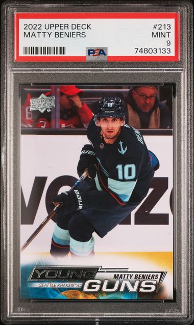 2022-23 Upper Deck #213 Matty Beniers PSA 9 (Rookie)