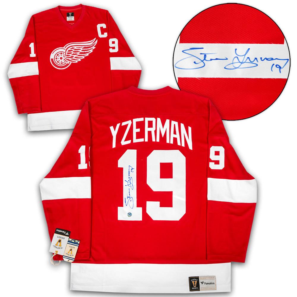 Steve Yzerman Detroit Red Wings Autographed Fanatics Vintage Hockey Jersey
